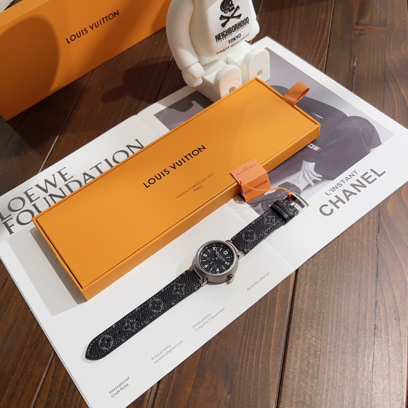 Часы Louis Vuitton