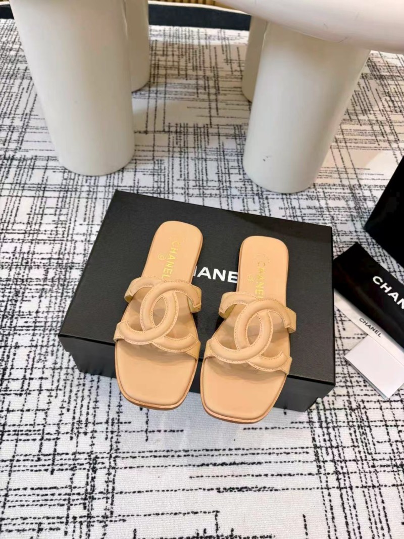 Женские сабо и мюли с переплетением Chanel