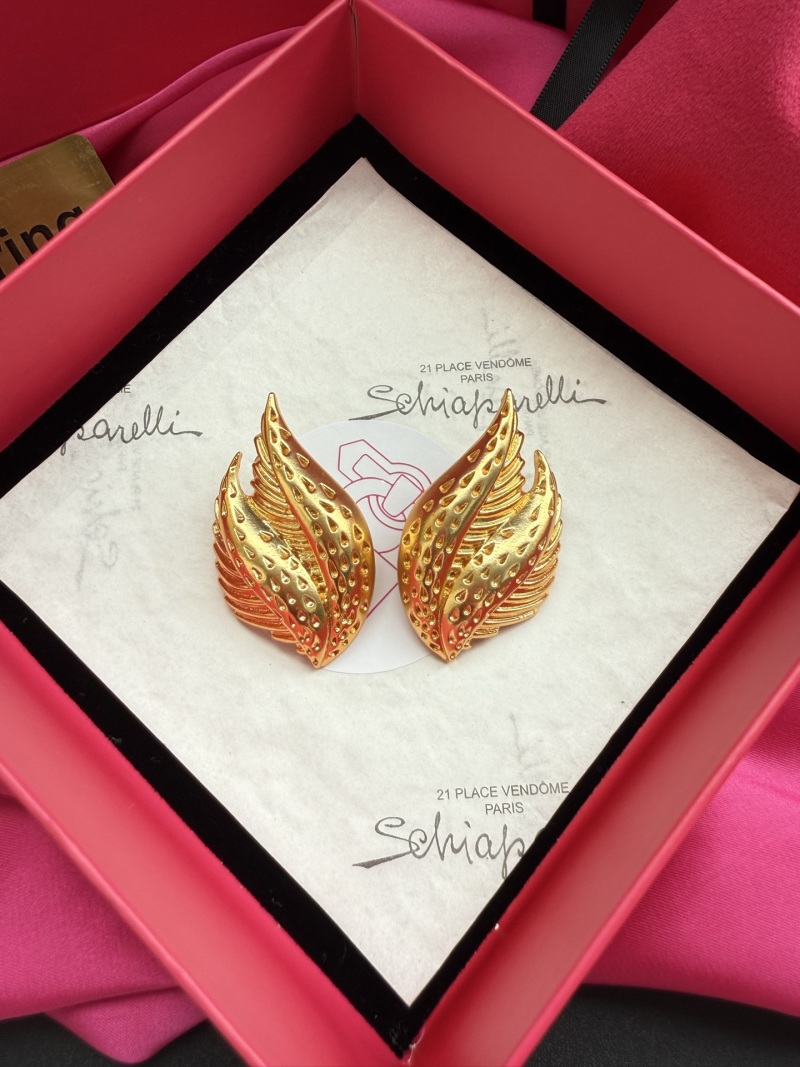Серьги в виде крыльев Schiaparelli