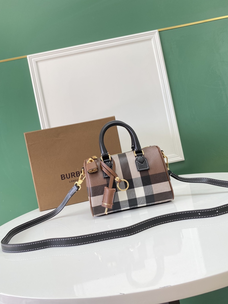 Мини-сумка Burberry