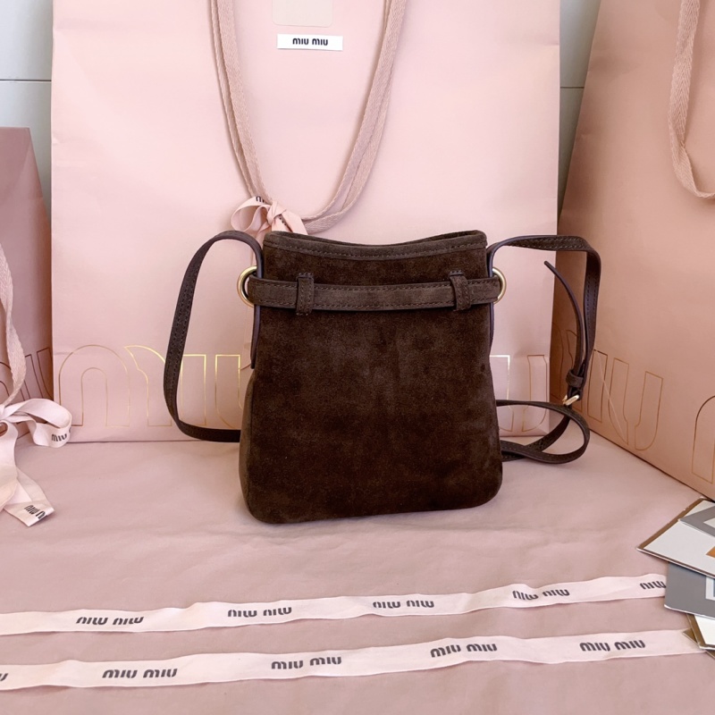 Мини-сумка из замши Miu Miu