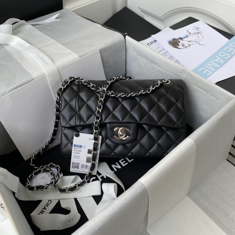 Сумка Chanel Classic Flap, средний размер