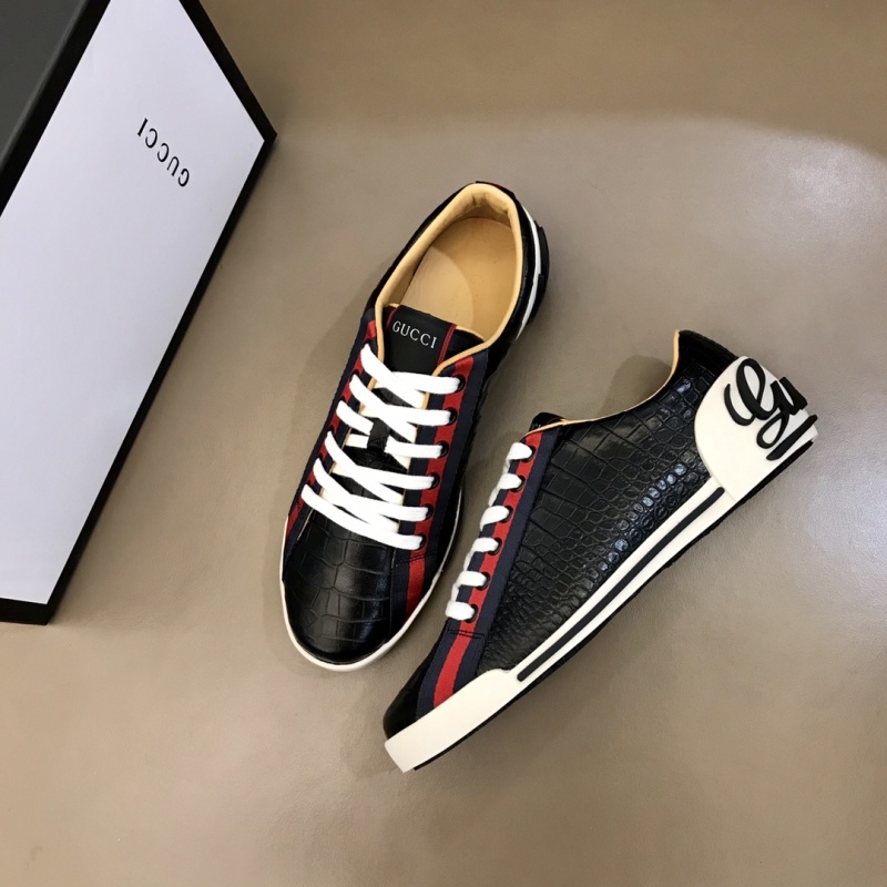 Мужские кожаные кроссовки Gucci черного цвета