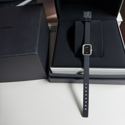 Часы Chanel