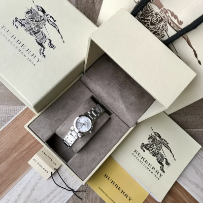 Часы Burberry
