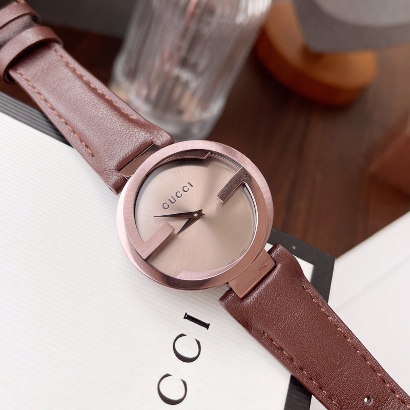 Часы Gucci