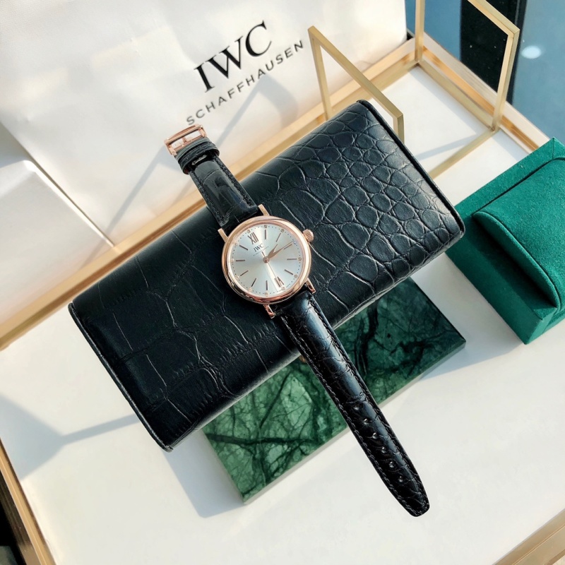 Часы IWC