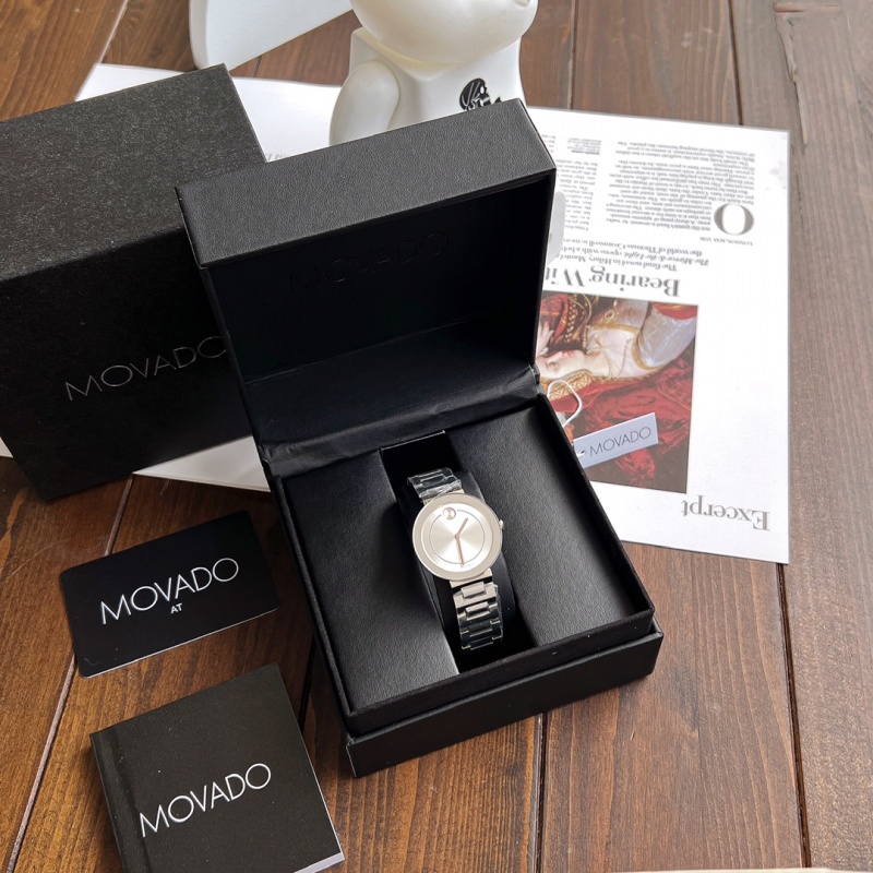 Часы Movado