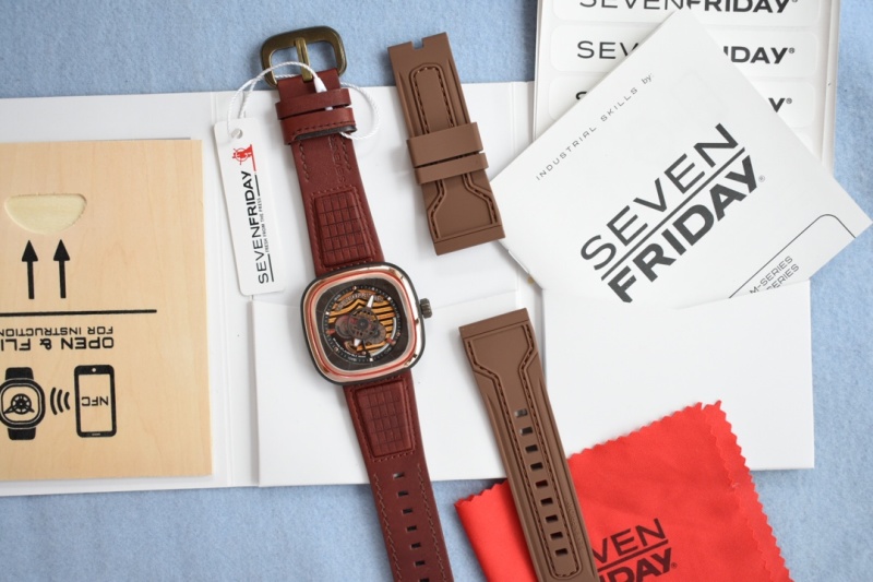 Часы SevenFriday