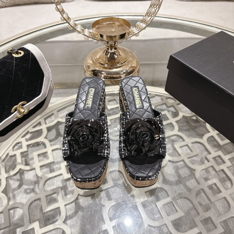 Чёрные сабо с камнем на платформе Chanel