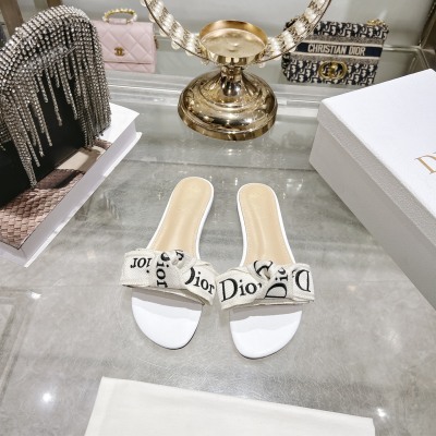 Женские белые шлепанцы с логотипом Dior