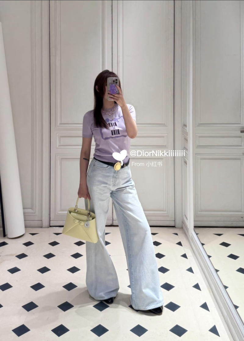Фиолетовая женская футболка из шелка с вышивкой Dior