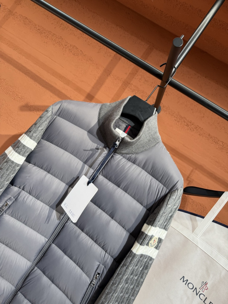 Пуховик Moncler