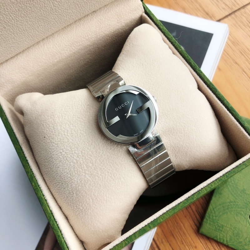 Часы Gucci