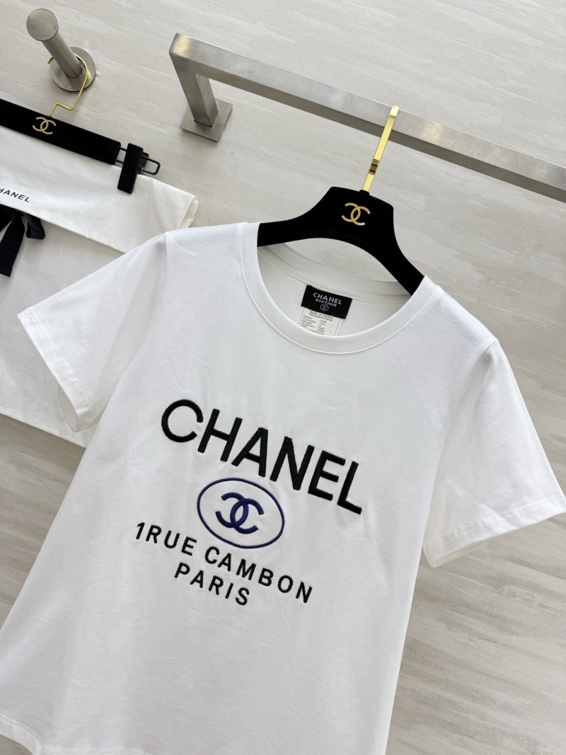 Женская футболка белая с логотипом Chanel
