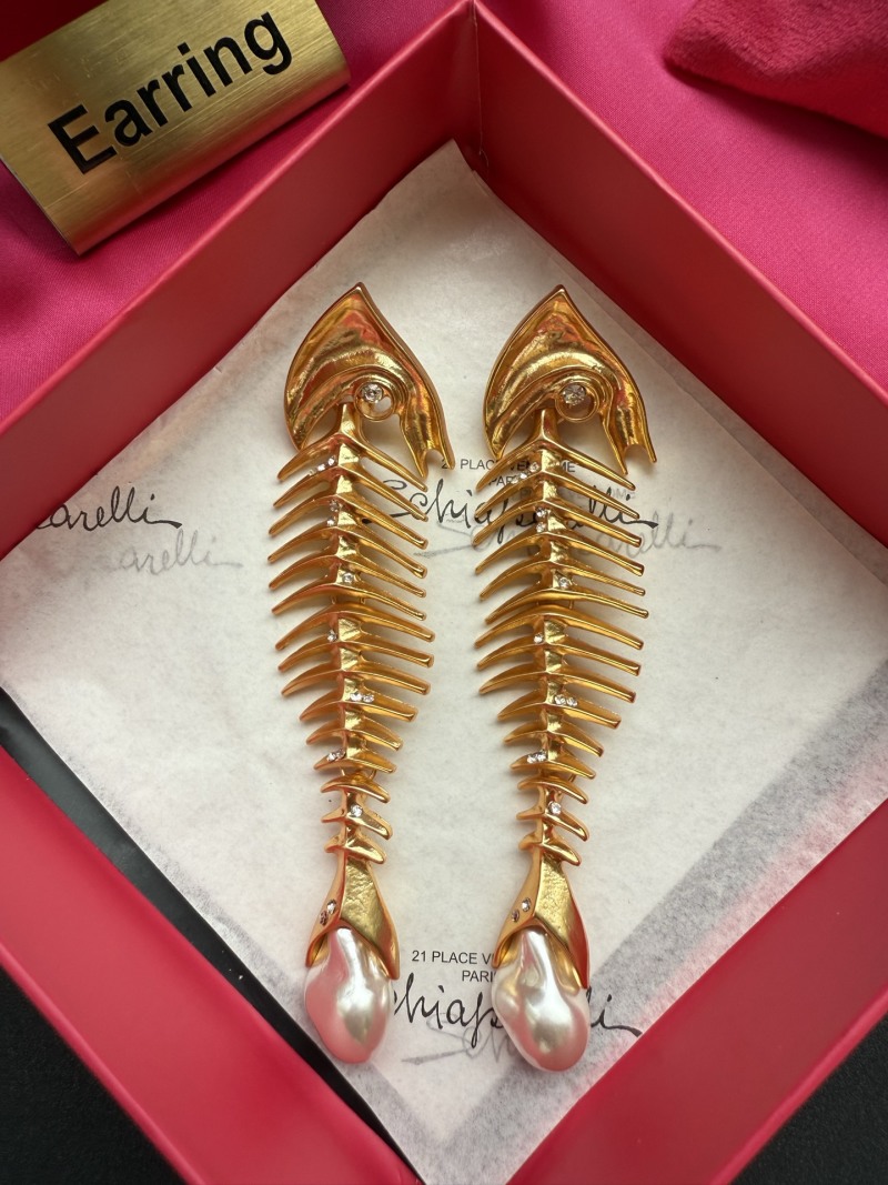 Серьги в виде рыбьего скелета с жемчугом Schiaparelli