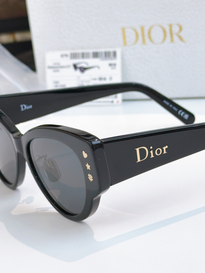 Солнцезащитные очки Dior Lucky Charms