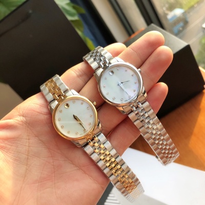 Часы Movado
