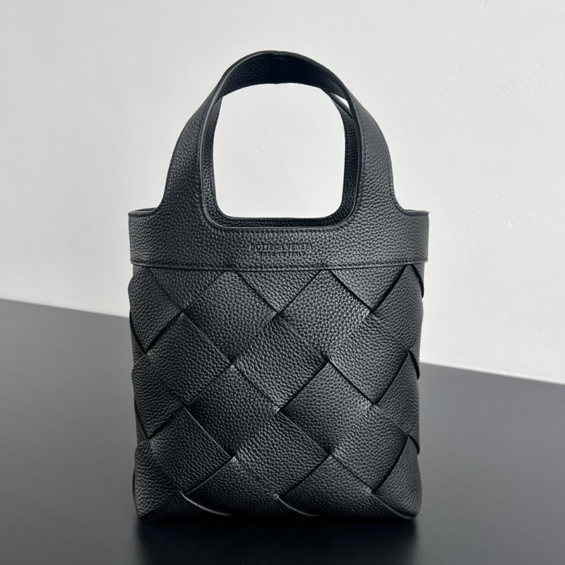 Сумка Bottega Veneta Diago с плетеным рисунком