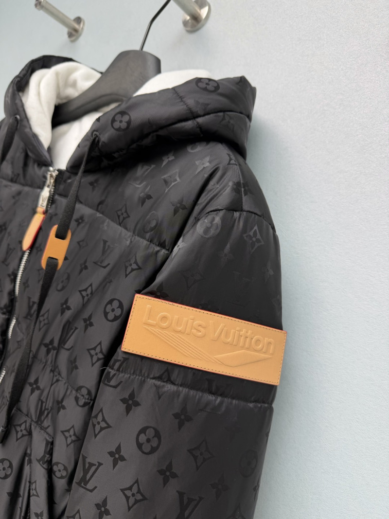 Пуховик Louis Vuitton