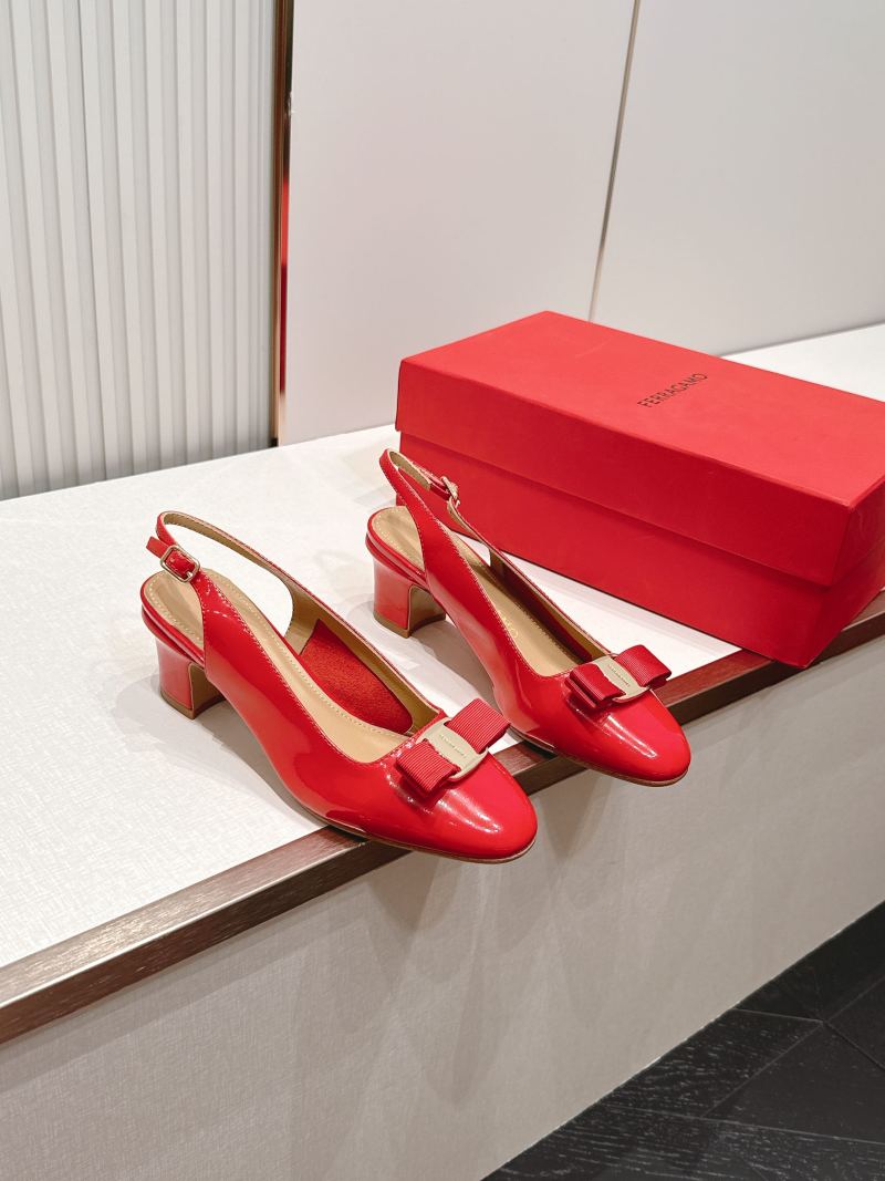 Красные женские босоножки на каблуке с бантом Ferragamo