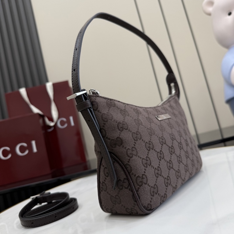 Сумка Gucci с монограммой и ремешком