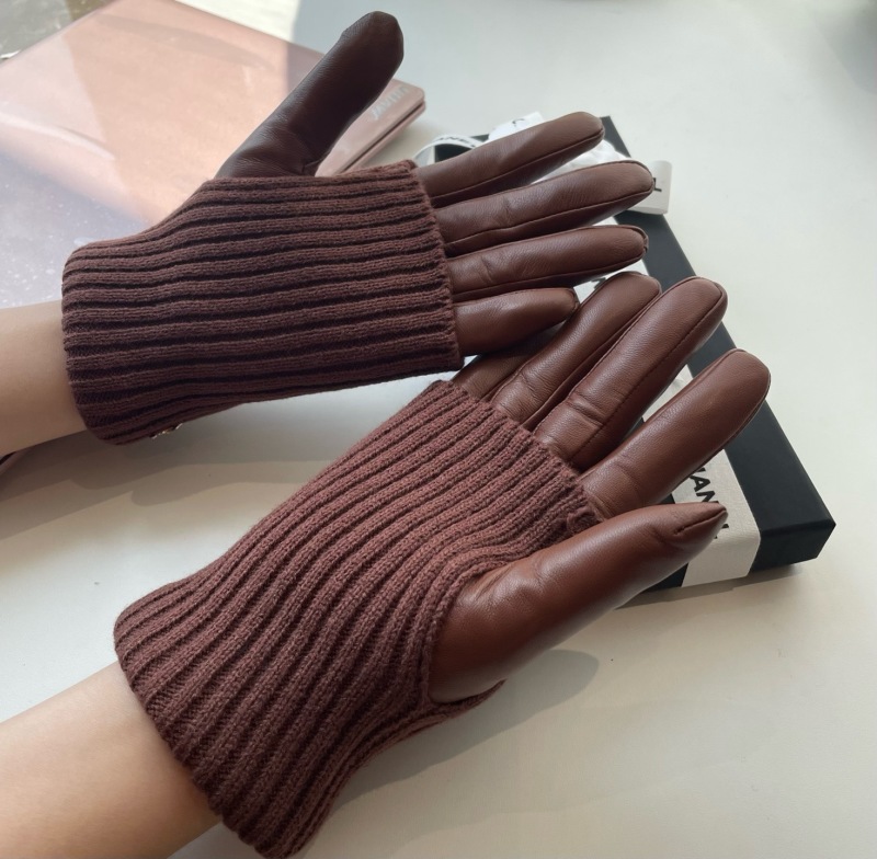 Женские перчатки из кожи с трикотажными манжетами Chanel