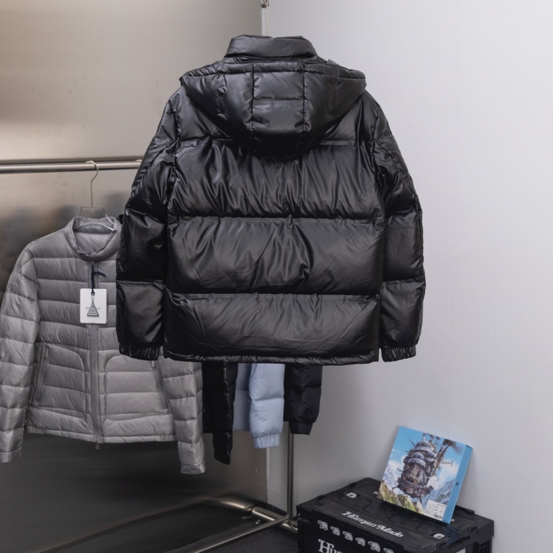 Пуховик Prada