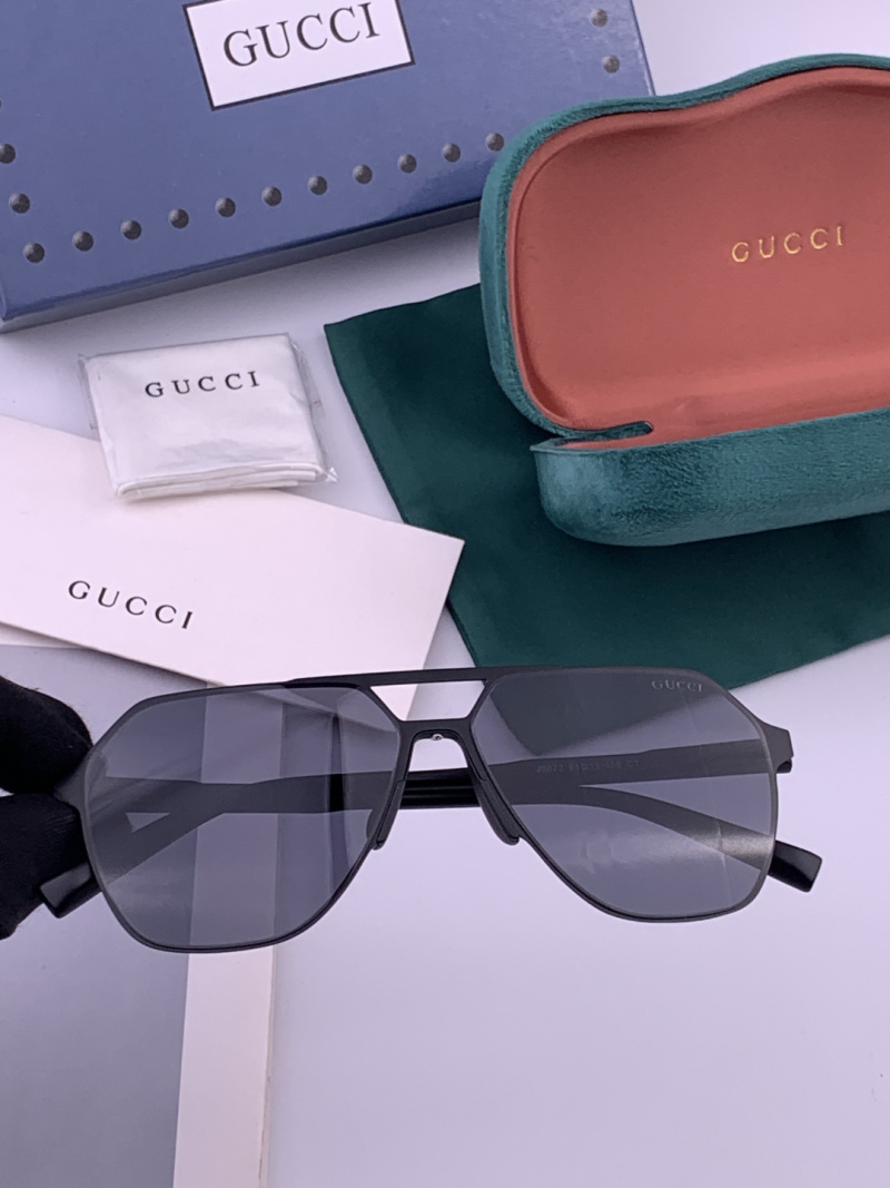 Солнцезащитные очки Gucci мужские поляризационные без оправы