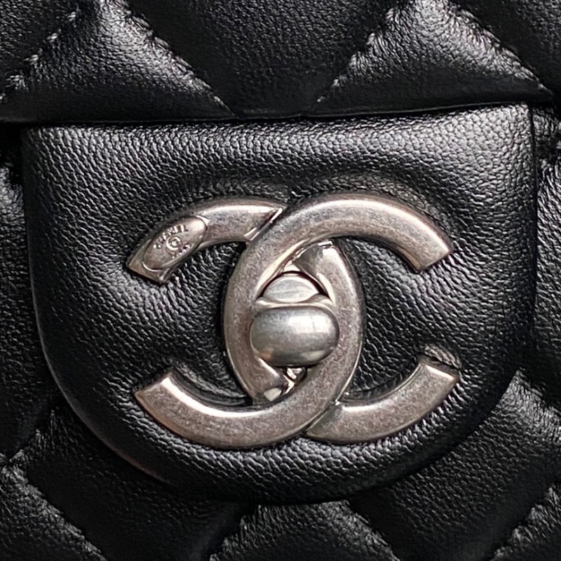 Черная сумка Chanel
