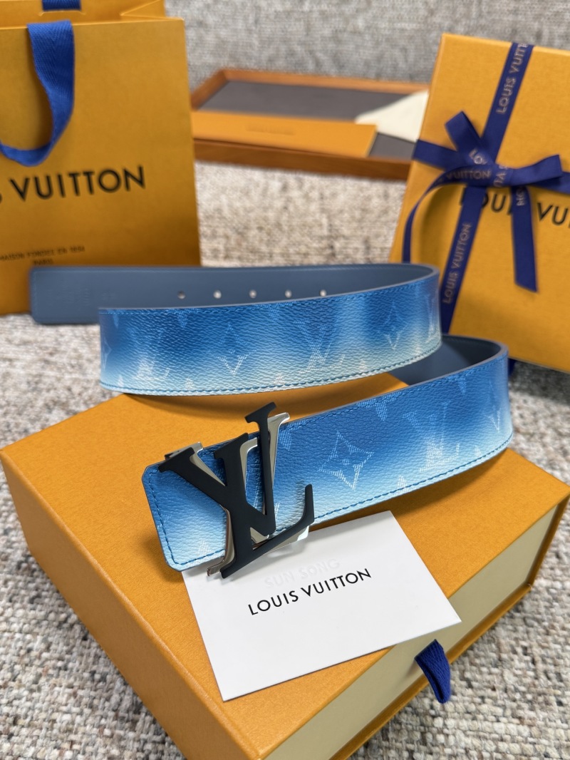 Ремень Louis Vuitton Initiales Monogram Pigment с двойным металлическим пряжком