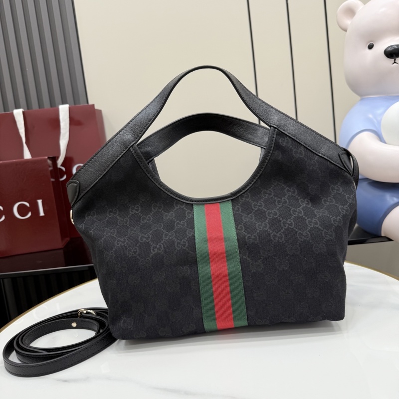 Сумка Gucci с монограммой и ремешком