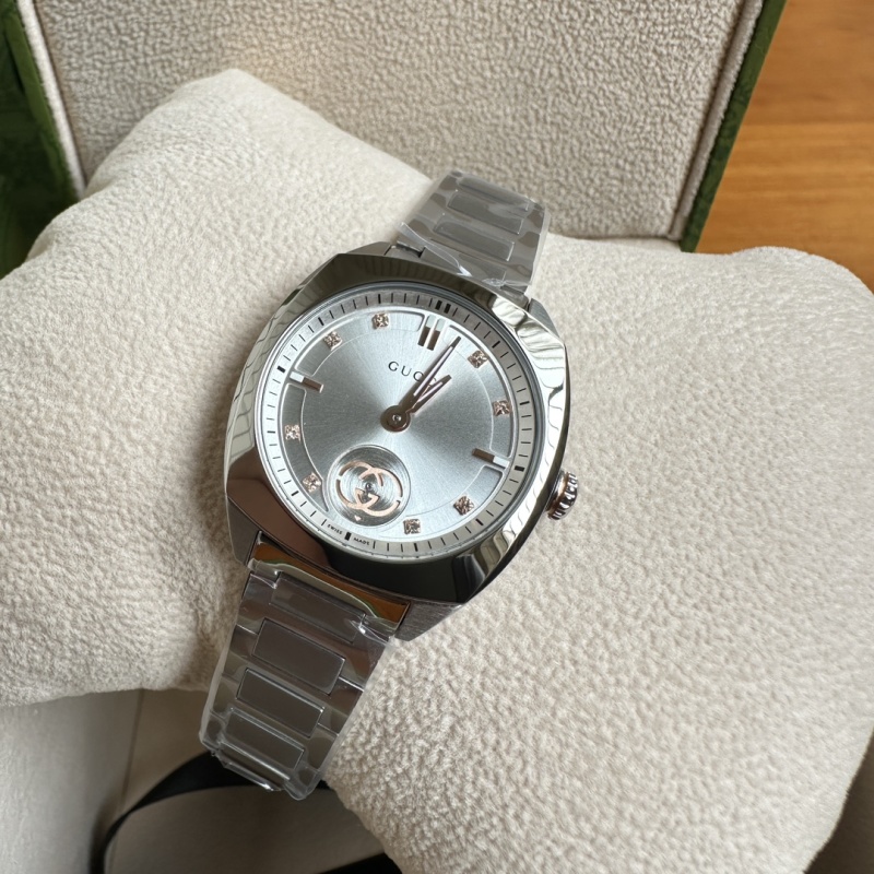 Часы Gucci