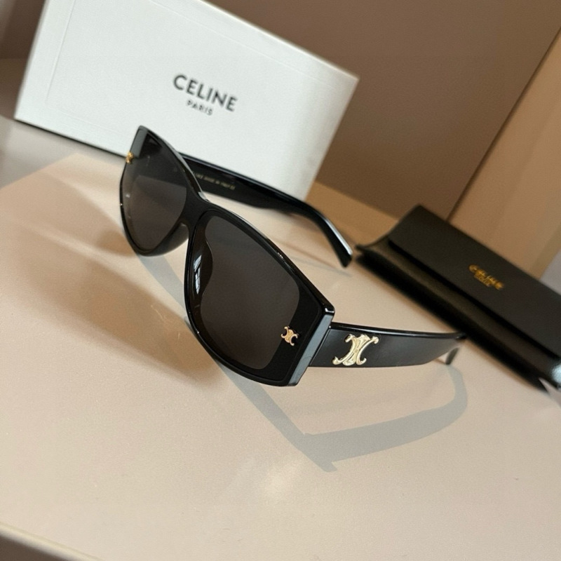 Солнцезащитные очки Celine