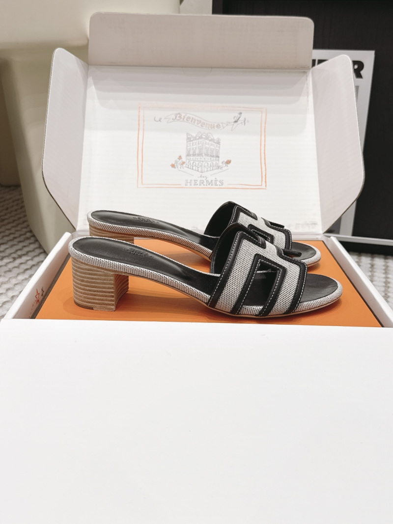Шлёпанцы Hermès