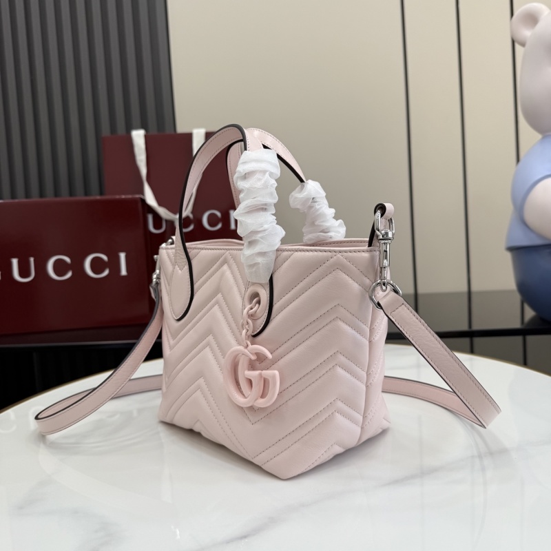 Сумка Gucci розовая с кисточкой