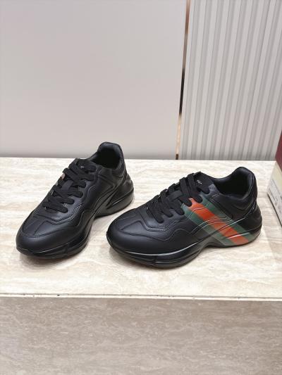 Женские кроссовки Gucci