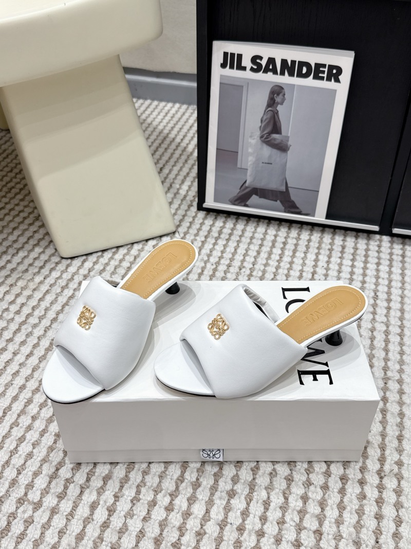 Белые кожаные шлепанцы Loewe