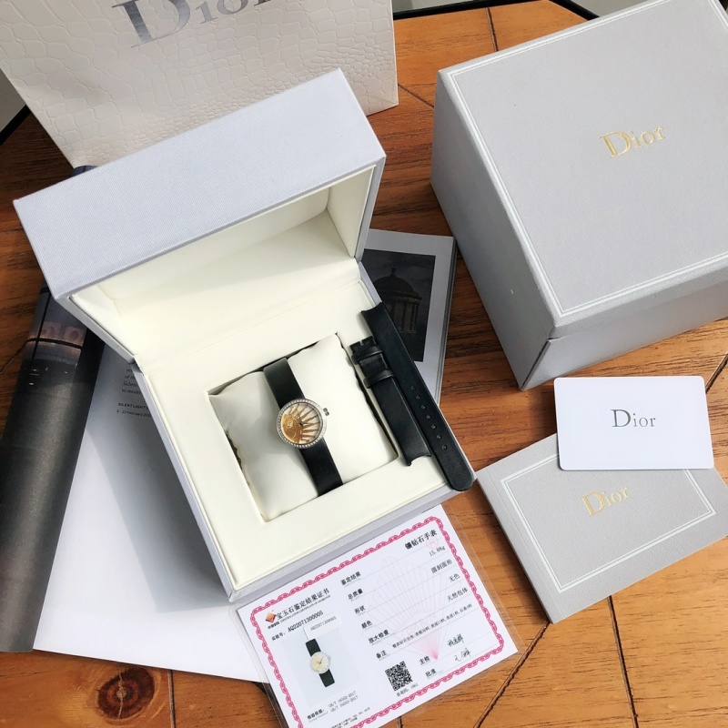 Часы Dior