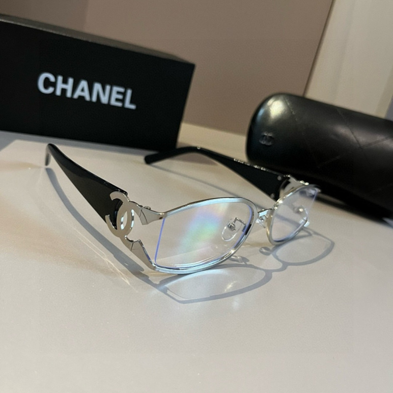 Очки с прозрачными линзами в металлической оправе Chanel