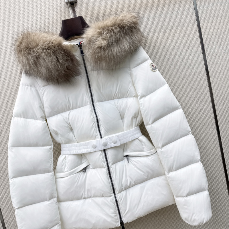 Пуховик Moncler