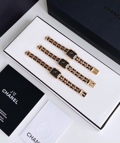 Часы Chanel