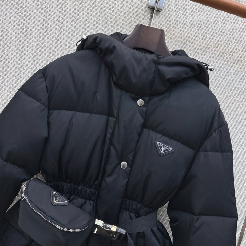Пуховик Prada