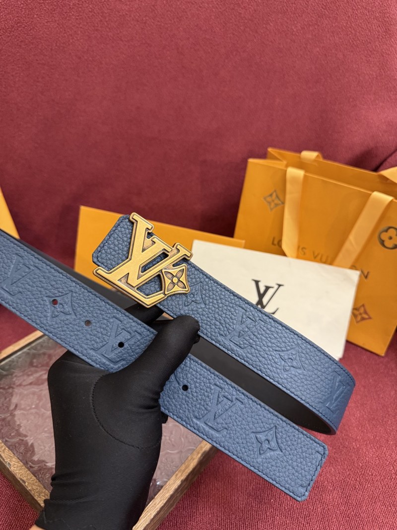 Кожаный ремень Louis Vuitton Initiales