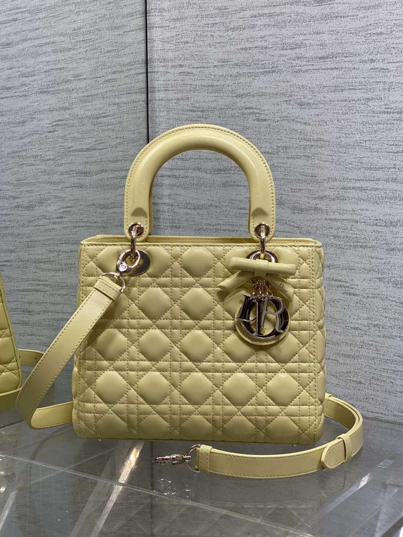 Сумка Dior Lady Dior желтая