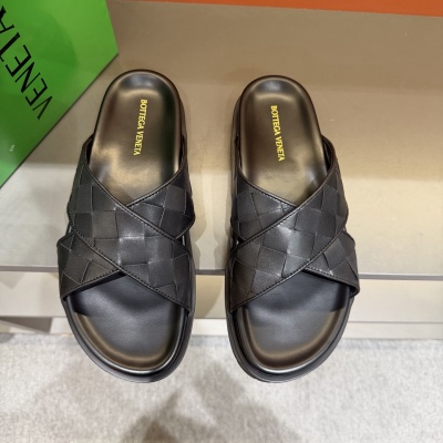 Черные плетеные мужские сандалии Bottega Veneta