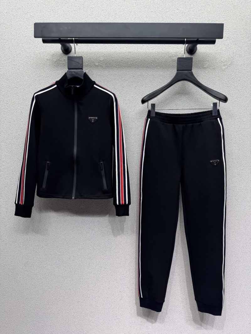 Спортивный костюм Prada