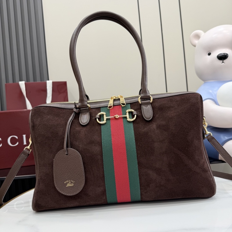 Сумка Gucci из замши с полосой