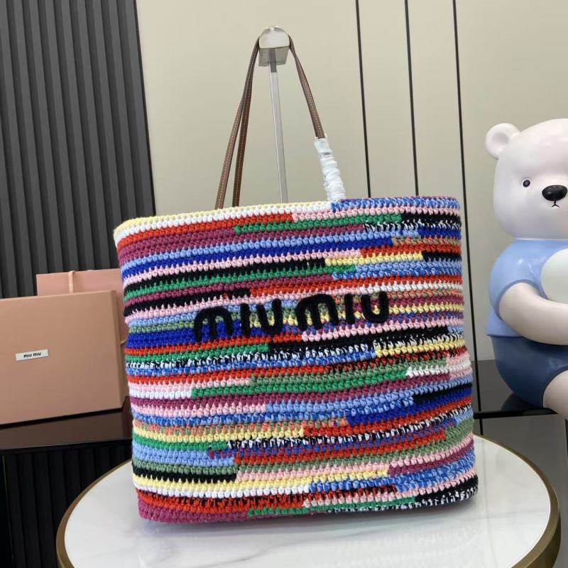 Сумка-тоут Miu Miu вязаная разноцветная