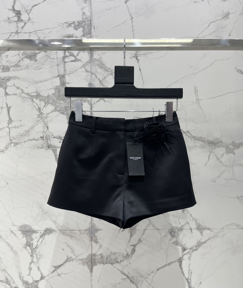Черные шорты с декоративным цветком Saint Laurent